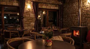 Village Inn - Image 3