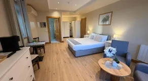 Feeney's Audubon Lodge - Image 2