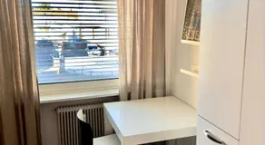 Boutique Appartement mit Balkon - Image 4