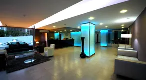 Hotel Africa - Image 3
