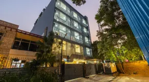Limewood Signature - Huda City Centre - Image 3