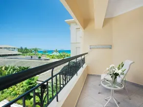 Horizon Resort & Spa Yalong Bay-Yalong Bay Central - Image 4