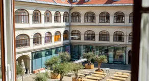 Boho Design Altstadt Studio - AC & Free Parking by HERO HOMES Graz - Image 3