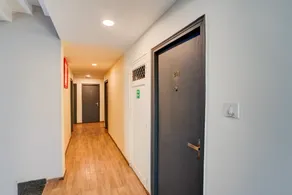 Super OYO Townhouse Singapore Mall Formerly Hotel Sunshine - Image 4
