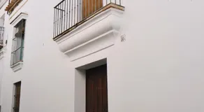 Carmona Center Apartment - Image 5