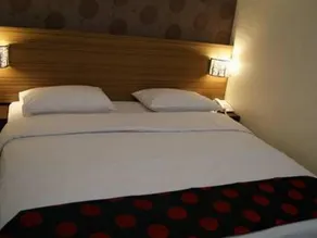 Grand Hotel - Image 2