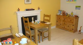 Canal View Bed And Breakfast - Image 3