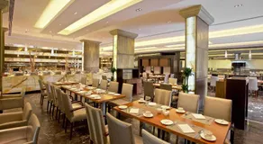Swissotel Jeddah Al Hamra - Image 2