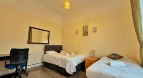 Near City-Birkenhead rooms - Image 2