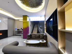 Xiaotian'e Themed Hotel - Image 4