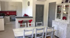 LE 43 - Casa piacevole e tranquilla con giardino recintato, nel centro di La Trinité - Image 3