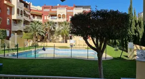 Apartamento con Piscina - Image 3