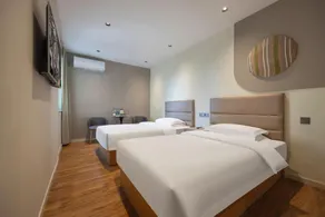 Shishi Hotel (Ningbo Tianyi Square Branch) - Image 2