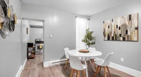Bright Corner Flat near Transit and Trails - Image 5