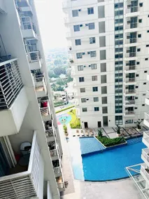 Condo with City View - Image 4