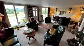 Springburn Farmhouse - Image 2