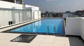 Modern luxury Condo,3 bedroom and 3 bathrooms - Image 4