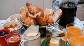 Chambres d'hôtes proche St Emilion avec petit déjeuner - Image 5