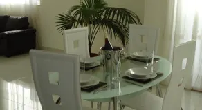 Shamrock Flats - Image 4