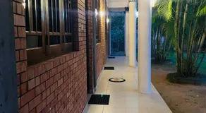 Isuru Inn - Image 3