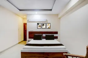 Hotel City Leaf - Image 3