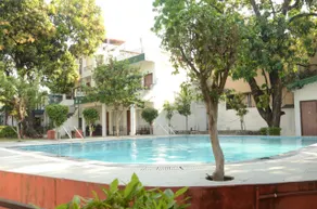 Corbett Paradiso Resort - Image 2
