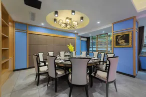 Golden family hotel - Image 5