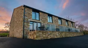 Woodside Houses - Image 5