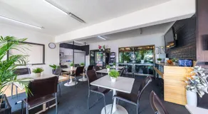 Ascot Budget Inn & Residences - Image 4