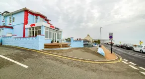 Marina Hotel - Image 5