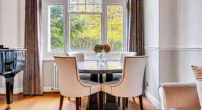 West Kensington Flat with Private Garden - Image 2
