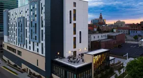 Courtyard by Marriott Knoxville Downtown - Image 5