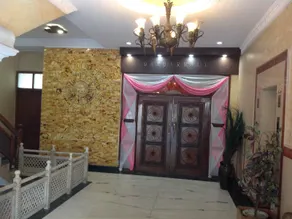 Maharaja Hotel - Image 3