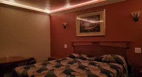 Deluxe Motel, Los Angeles Area - Image 3