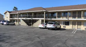 Sandpiper Motel - Image 3