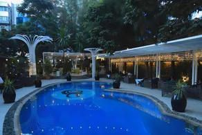Monarch Hotel - Image 4