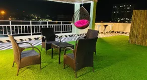 BluO Lake View Studio - NewTown - Terrace Garden, Gym - Image 3