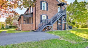 2 Mi to Uptown: Centrally Located Kingston Apt! - Image 4