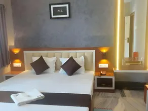 Hotel Mira International - Image 2