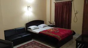 Hotel Plaza - Image 5