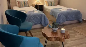 Garden Square Inn - Image 2
