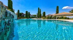 2 bedroom Apartment Kalypso with private garden, Aphrodite Hills Resort - Image 3