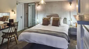 The Chequers Inn, Thornham - Image 2