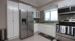 The Crimson Apartment - Image 2