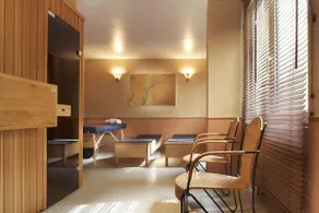 Beach Hotel - Image 3