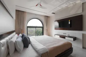 Bellevue Palace by StayVista - Lavish abode with a pool, Landscaped lawn, Gazebo & Adventure activities - Image 2