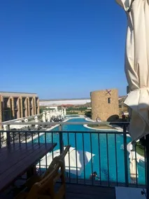 Blue Inn Hotel - Image 2