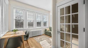 Charming Studio with Sun Room Sleeps 4 - Image 5