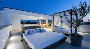Rooftop Spa - Image 2
