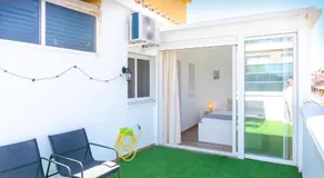 Apartamento con terraza en la playa - Image 2
